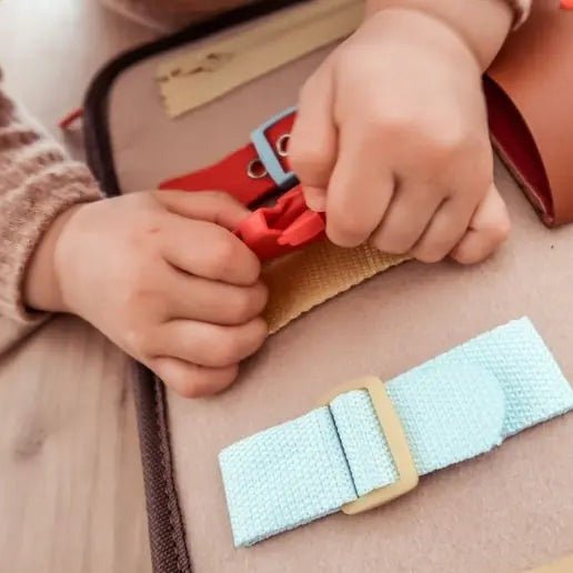 Livre ludique Jouet Montessori Bébé - Les tout petits d&